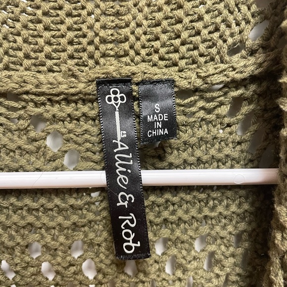 Allie & Rob Sz Small Olive Army Green Open Front Sleeveless Cardigan Vest Y2K - Picture 5 of 7